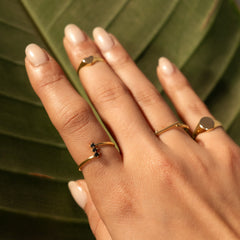 Three Studs Prsten s Černými Diamanty