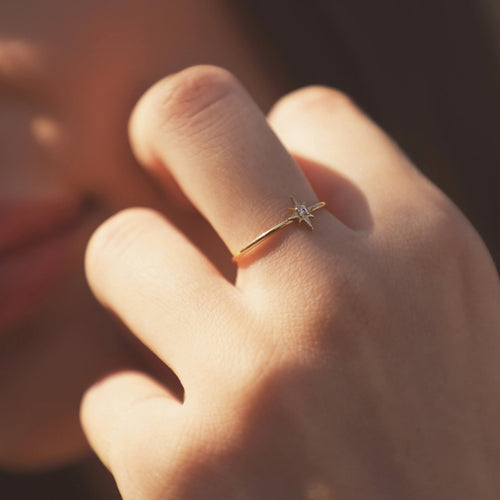 North Star Prsten s Diamantem|Materiál:18k žluté zlato