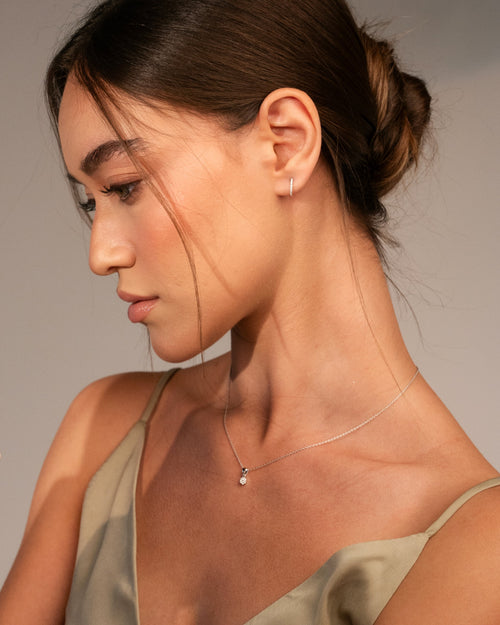 Small Semi Hoop Diamantové Náušnice|Materiál:18k bílé zlato