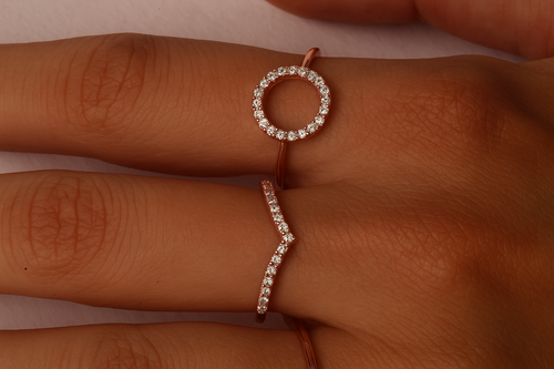 V Pavé Diamantový Prsten|Materiál:18k růžové zlato